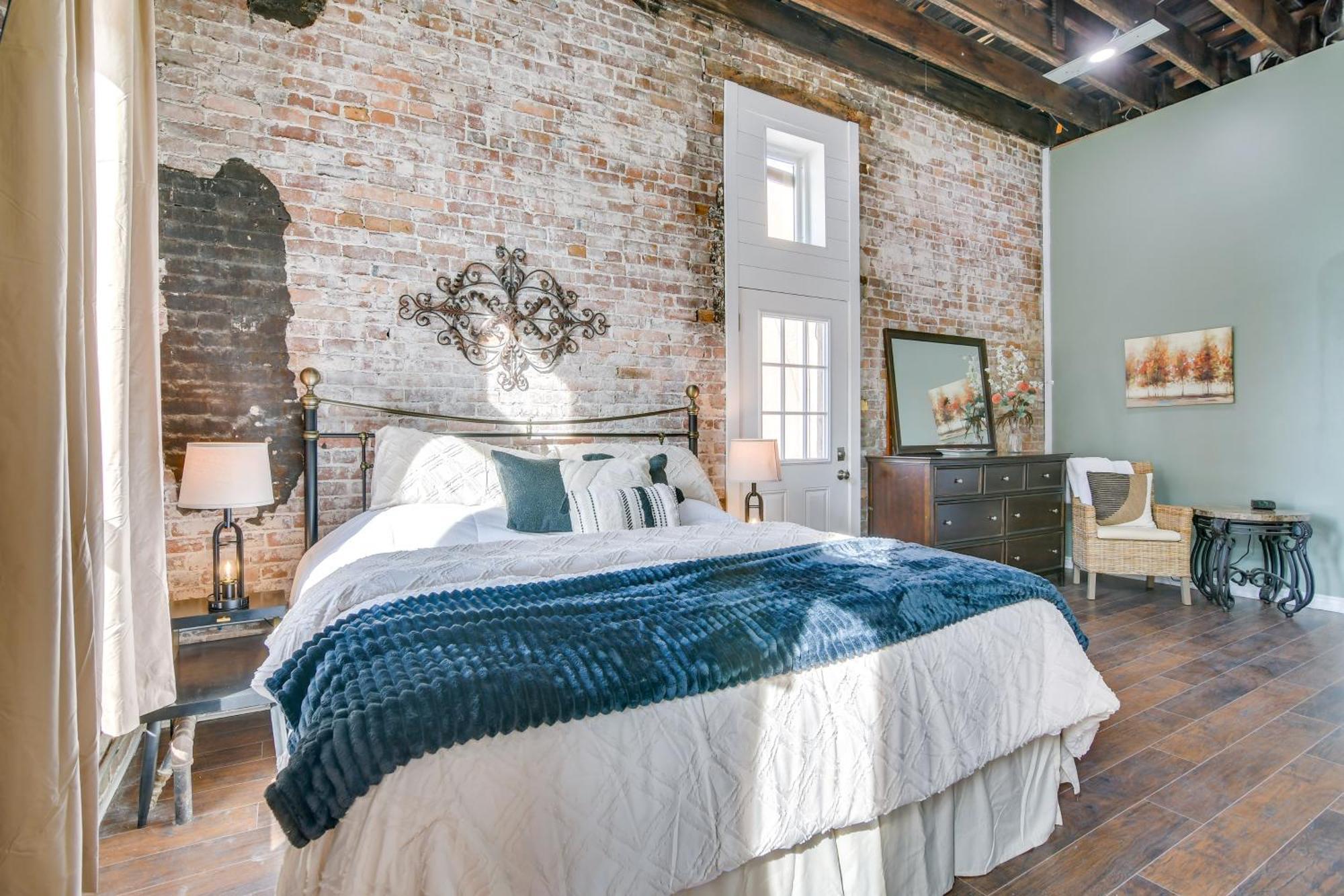 Dtwn Loft In The Heart Of Monett Pets Welcome! 외부 사진